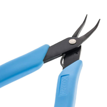 Close-up of Xuron 450BN bent chain nose plier jaws open.