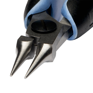 Macro view of the precision screw joint and smooth round jaws of Lindstrom RX7590.
