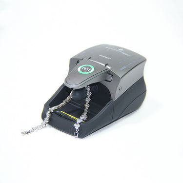 SmartPro Screen-I diamond screener testing a diamond tennis bracelet.